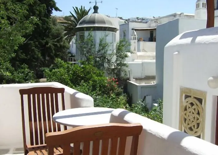 Aparthotel Pinelopi 3*