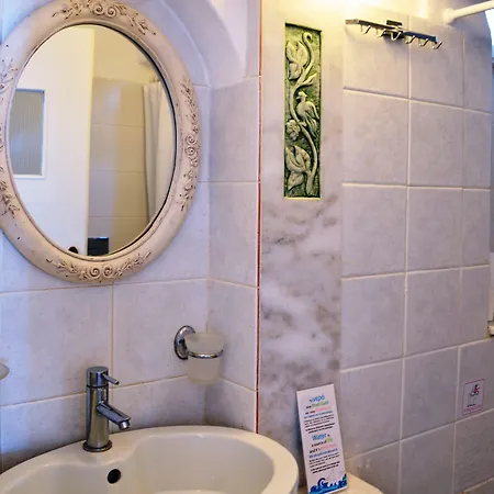 باين لوبي شقة فندقية 3*