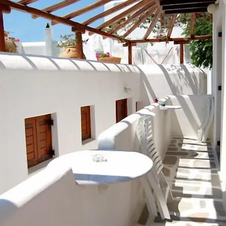 Pinelopi Aparthotel 3*
