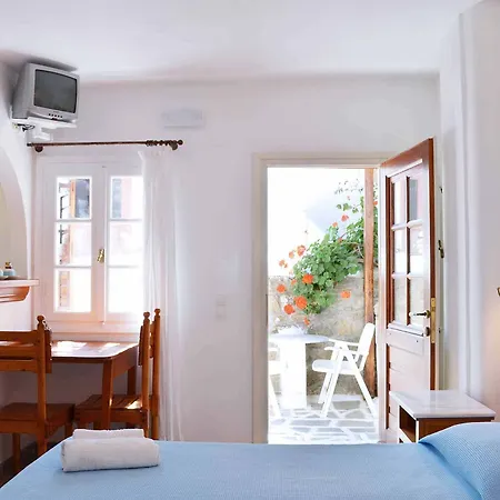 Apart-hotel Pinelopi 3*