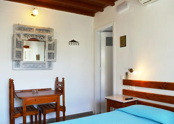 Aparthotel Pinelopi 3*